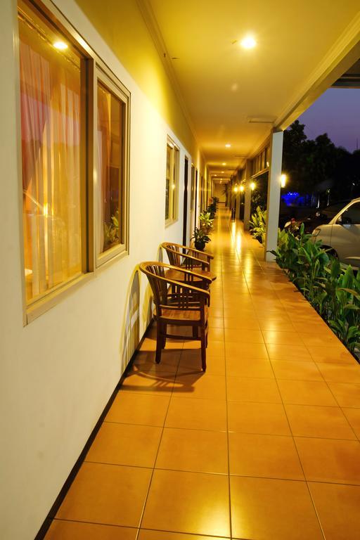 Hotel Kings Kudus Esterno foto